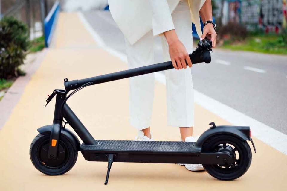 Foldable Electric Scooter (350W) - New