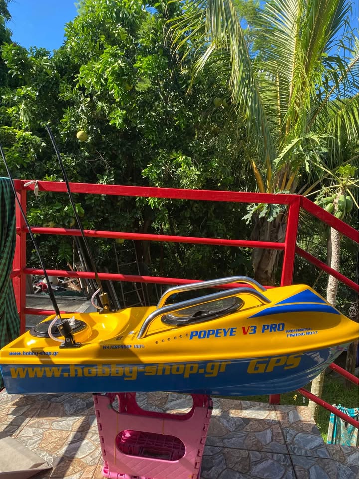Popeye V3 Professional RC Fishing Boat