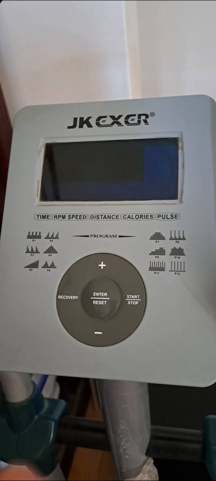 Elliptical Machine – Like New, Low Impact Fitness