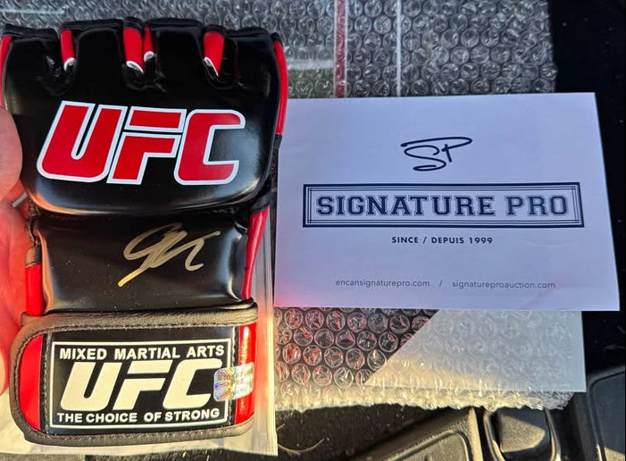 Georges St-Pierre Official Signed UFC Glove – Signature Pro Authenticated