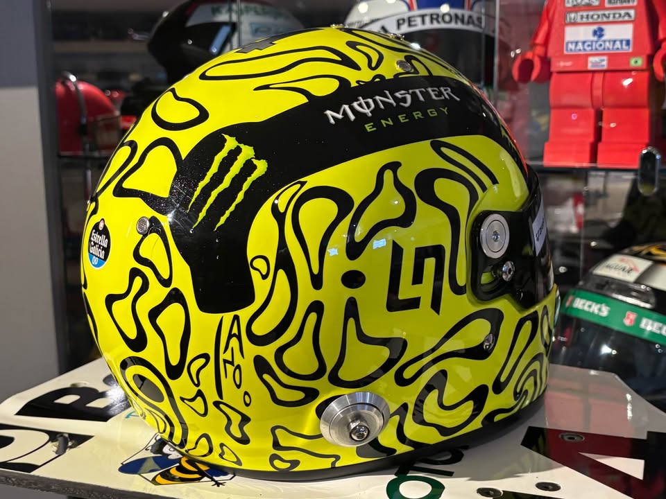 Lando Norris McLaren F1 1:1 Replica Helmet