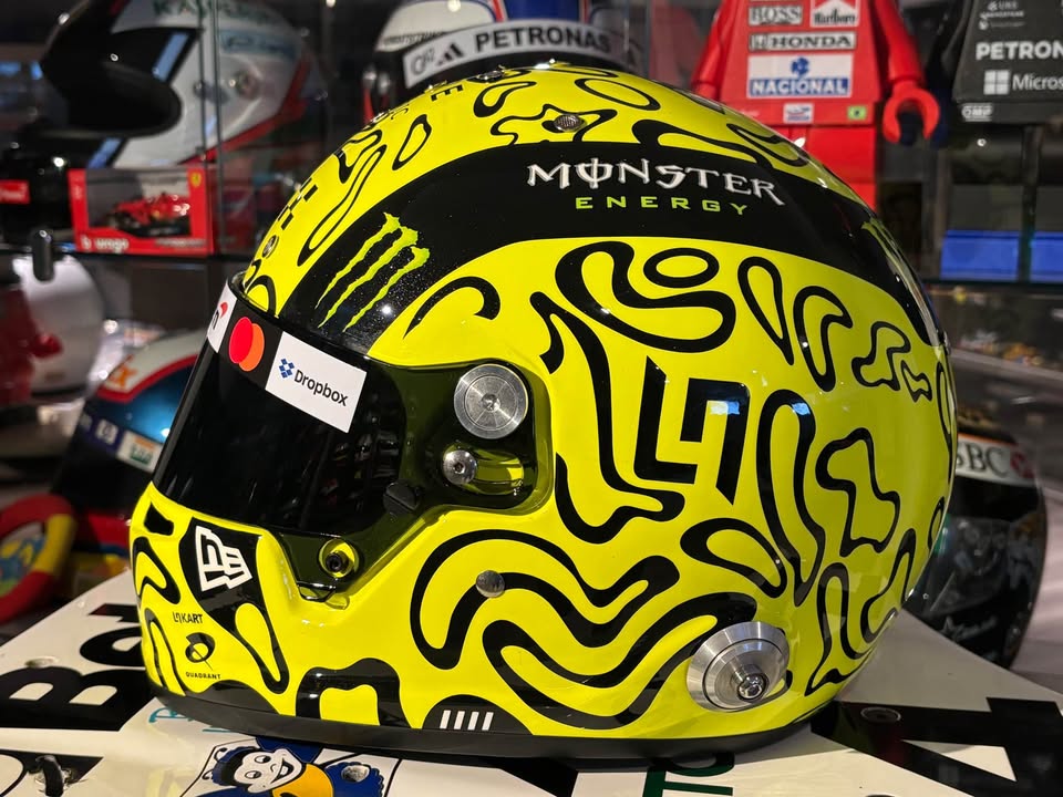 Lando Norris McLaren F1 1:1 Replica Helmet
