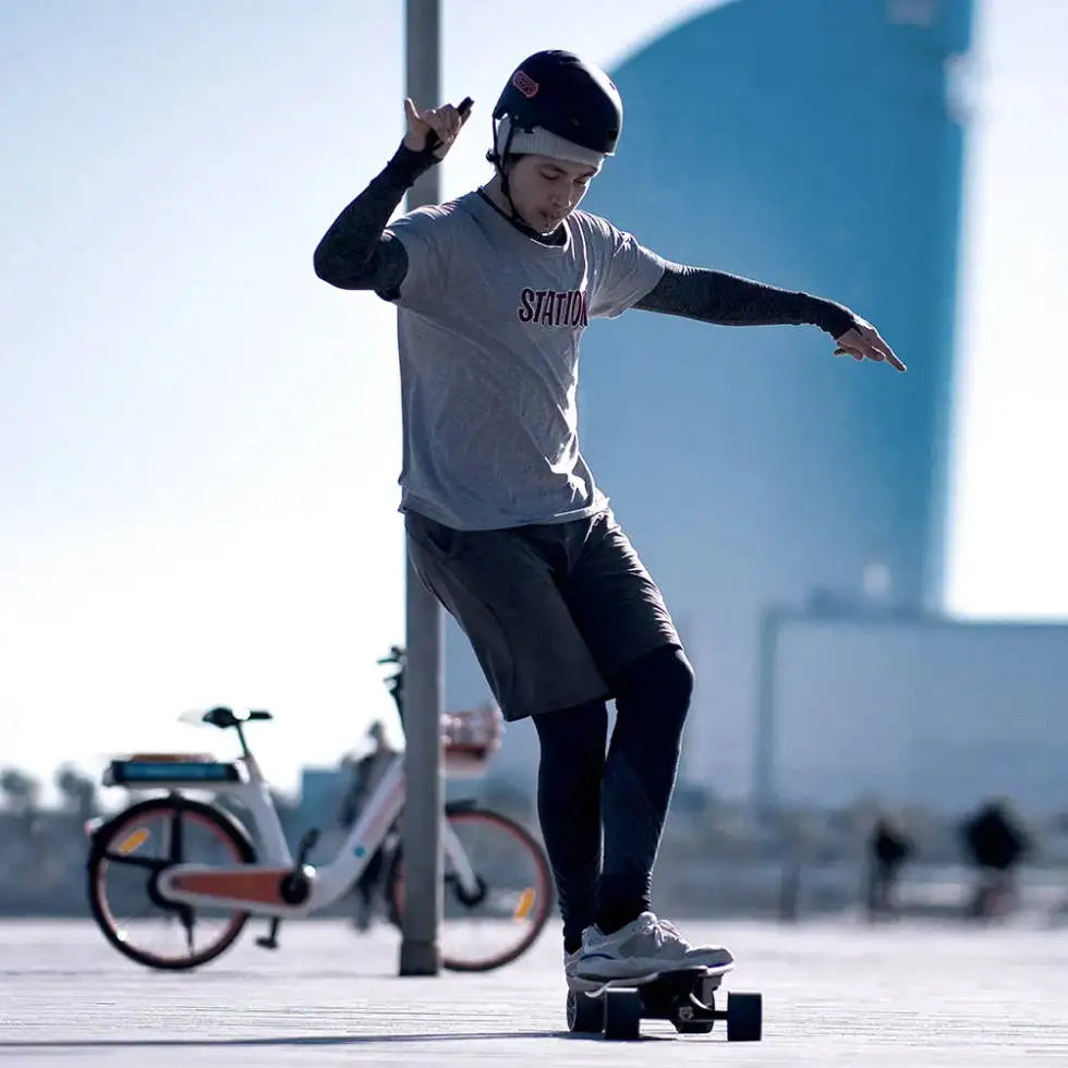 đč MEEPO SUPER - V3S Dual-Drive Electric Skateboard | Unisex Campus Commute & Leisure Sport
