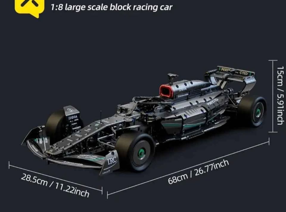 Mercedes F1 Technic Model (1927 Pieces, New)