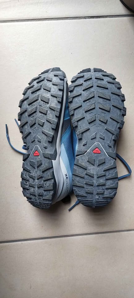 Salomon Trekking Shoes Size UK 4.5 - Used