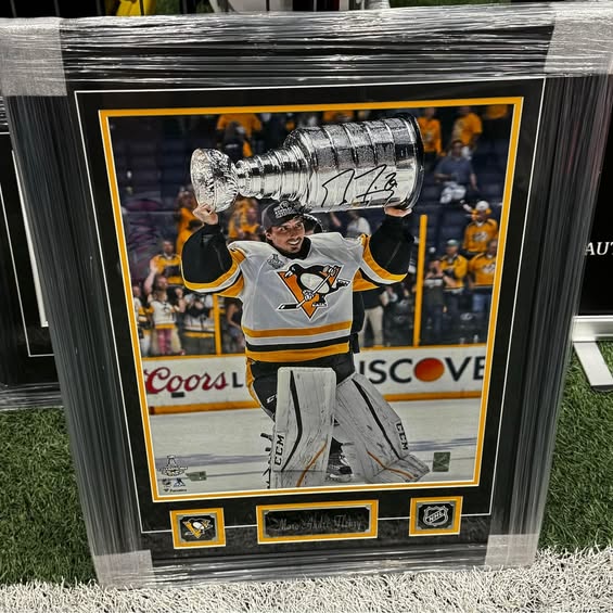 Marc-André Fleury Autographed 16x20 Framed Photo – Fanatics Certified Penguins Collectible