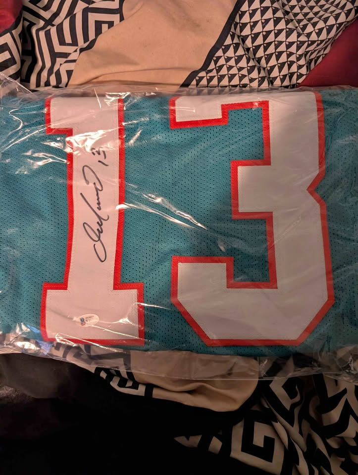 Dan Marino Autographed Jersey | Beckett COA | NFL Legend Collectible