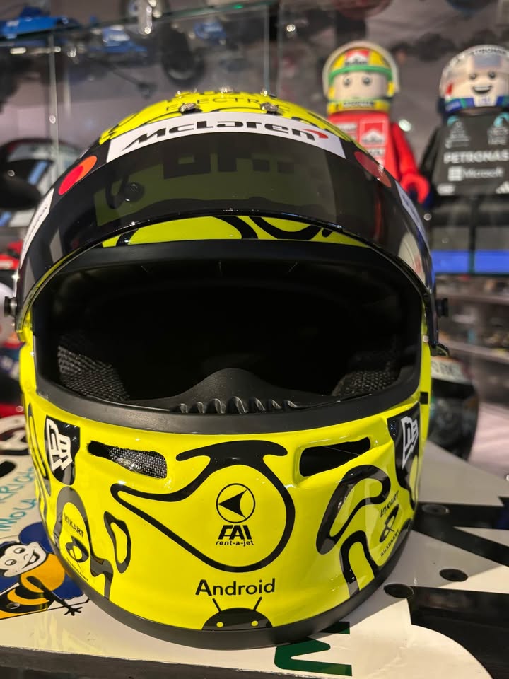 Lando Norris McLaren F1 1:1 Replica Helmet