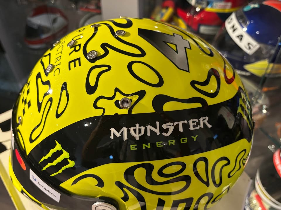 Lando Norris McLaren F1 1:1 Replica Helmet