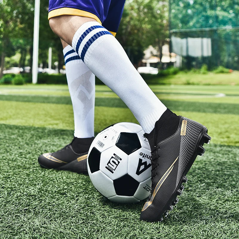 ⚽ Men's High-Cut Football Boots: Unleash Your Game with Assassin Chuteira TF/AG! 👟